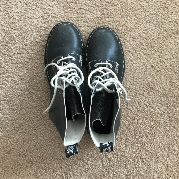 Dr. Martens Original Boots - Picture 4 of 5